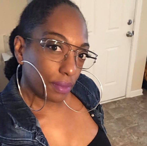 ebonie73